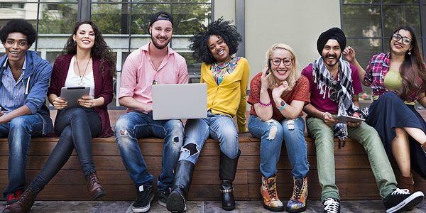 group-of-teenagers-relaxing-600x300.jpg